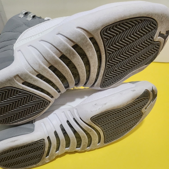 Men's Air Jordan 12 Retro "Stealth" - Picture 6 of 7